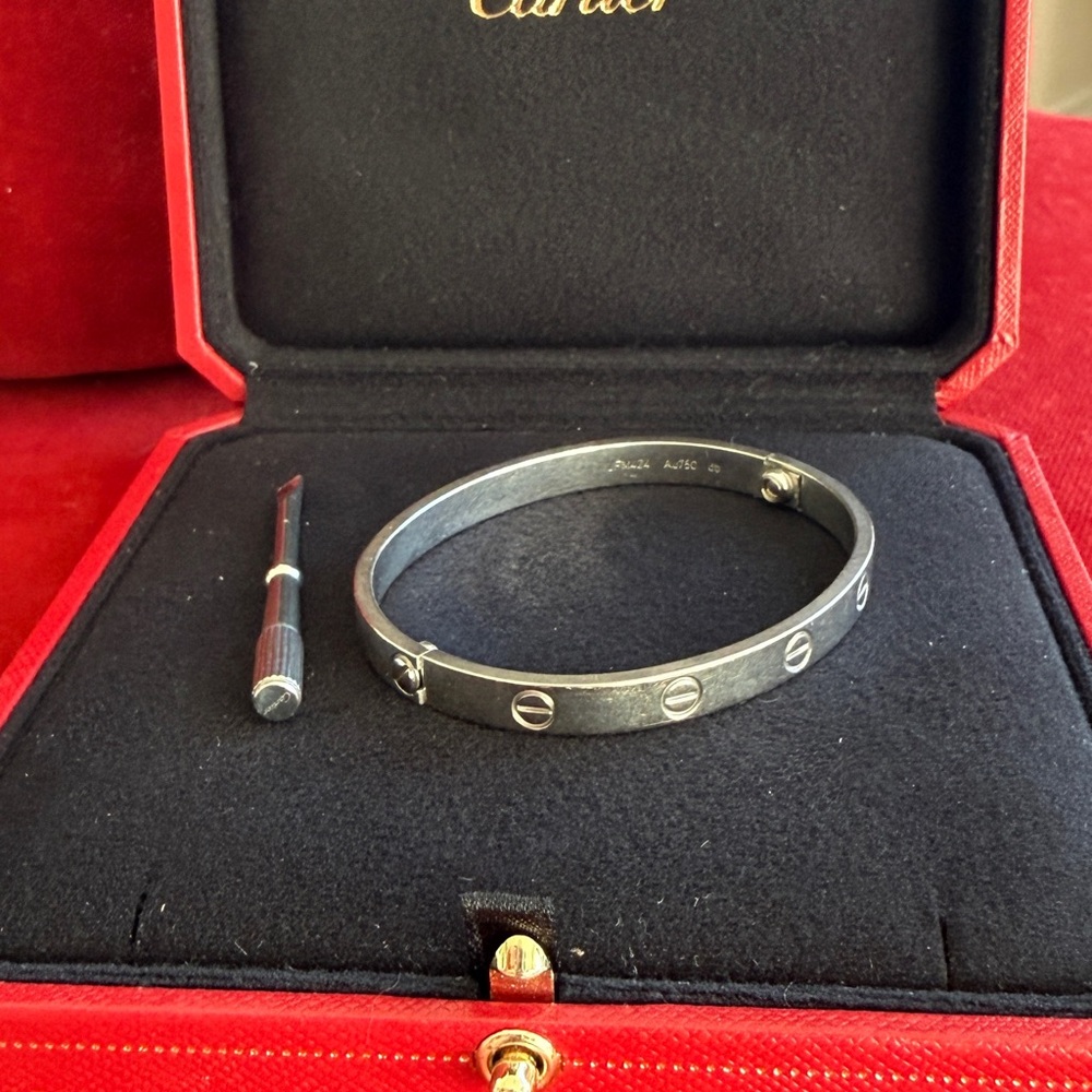 Authentic Cartier LOVE BRACELET, CLASSIC MODEL, 17 size. - Picture 3 of 16